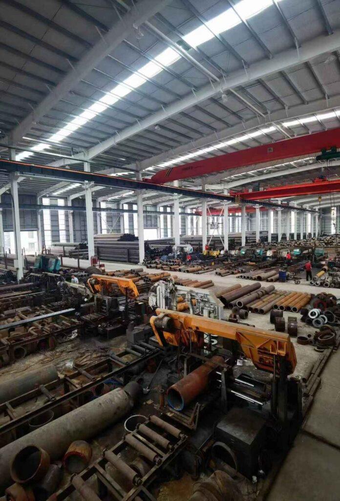 поставка стальных труб из КНР бесшовные стальные трубы